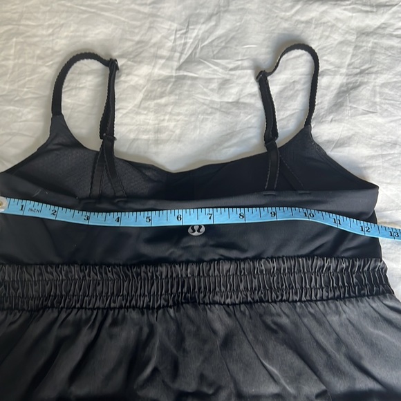 Lululemon Lululemon Bliss tank, size 4 - Picture 6 of 11